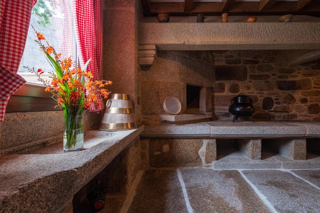 Casa De Miranda Guest House Ézaro Екстериор снимка